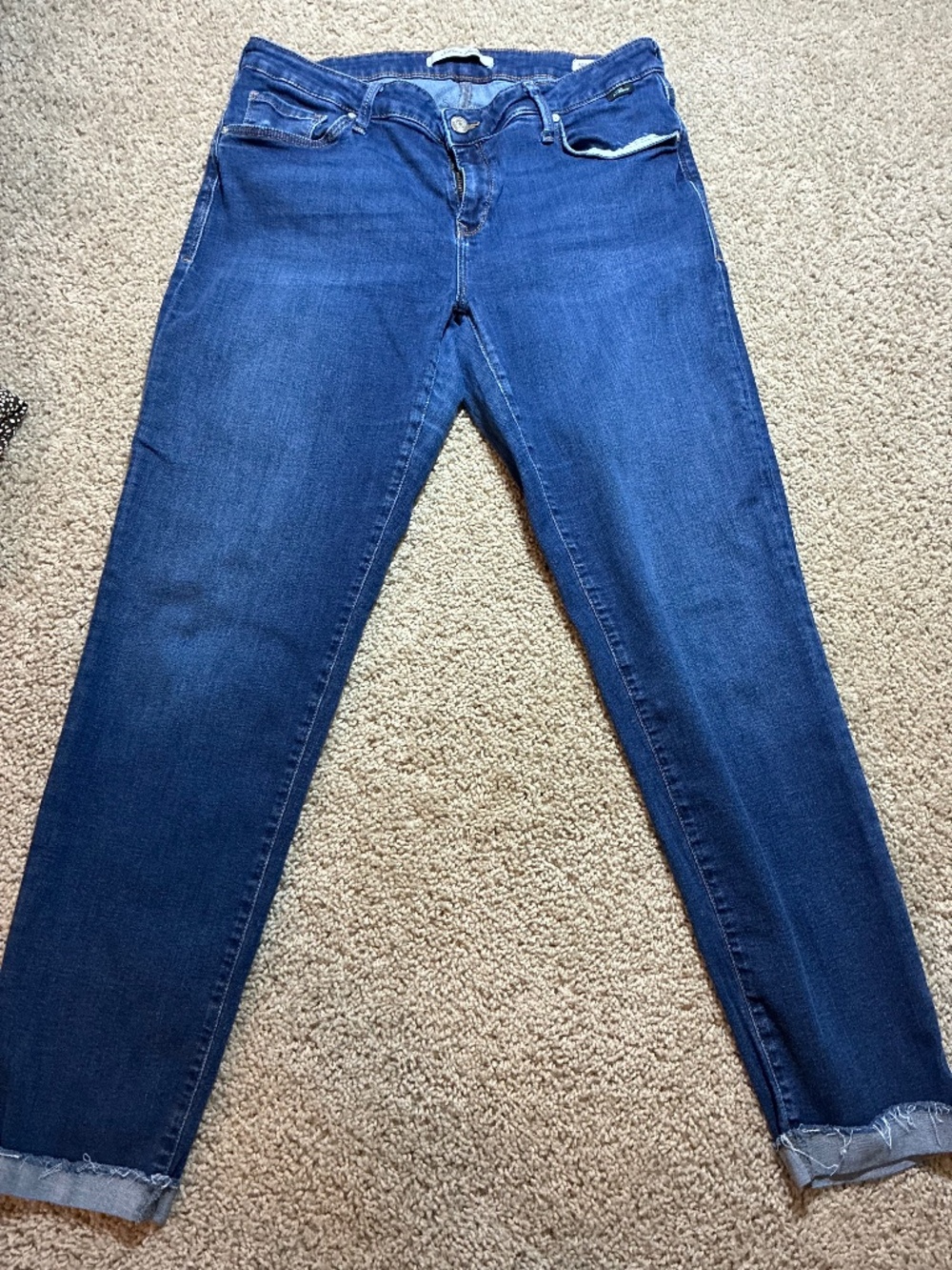 women’s blue mavi jeans